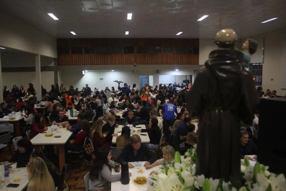 Bingo Anual do Padroeiro reúne famílias e amigos em Palmeira das Missões