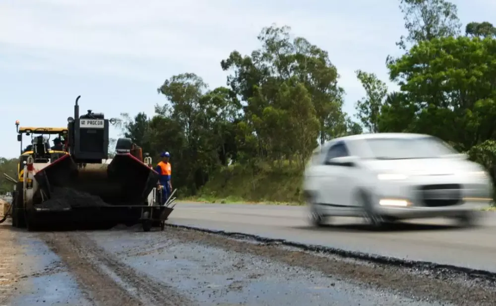 Rio Grande do Sul Motoristas devem ficar atentos para alterações no trânsito em razão de obras em rodovias estaduais no RS